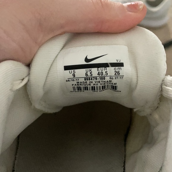 Women’s Nike’s - Picture 5 of 5